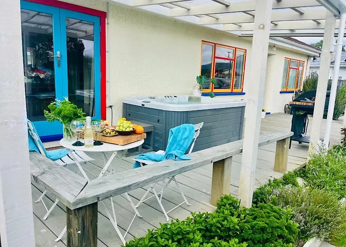 Cozy Motueka Cottage- Central Location