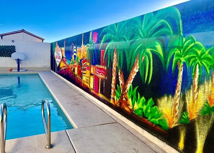 Major Oasis 3 Bd, 2 Bathpool Jacuzzi Fun Mural! Las Vegas
