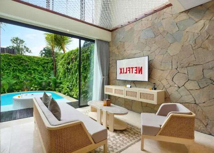 Floria Comfortable 1 Bedroom Loft Pool Villa With Jacuzzi Pererenan