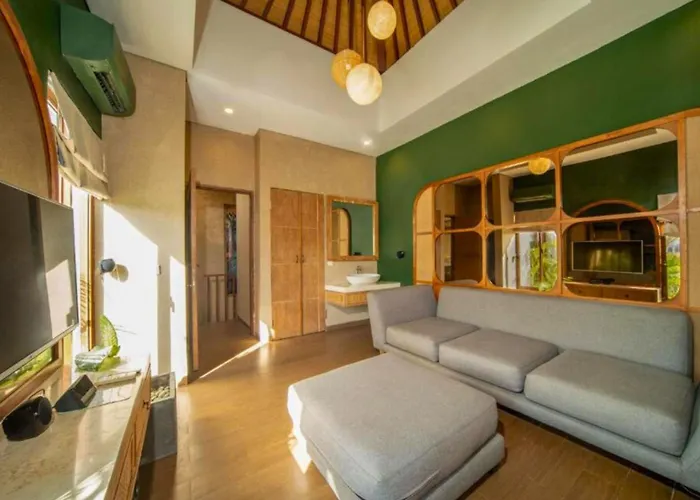 Azula Cozy Royal 2 Bedroom Private Pool Villa With Jacuzzi Legian