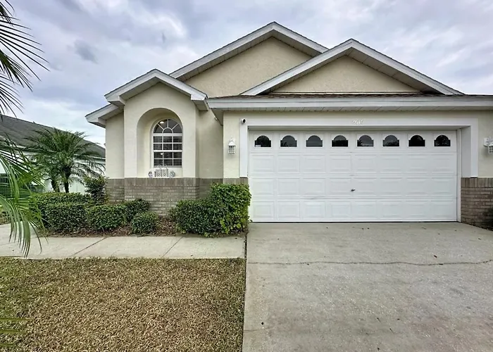 Incredible 4 Bed Pool Spa Home, Minutes To Disney Villa Orlando