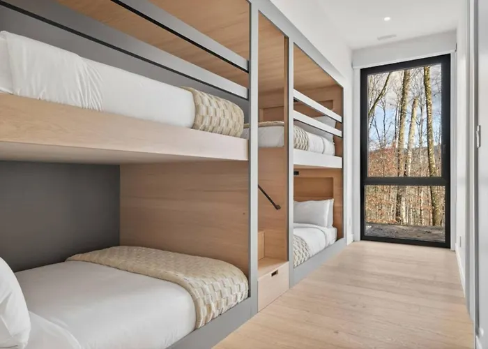 Foret De Verre Luxury Forest Chalet Mont-Tremblant