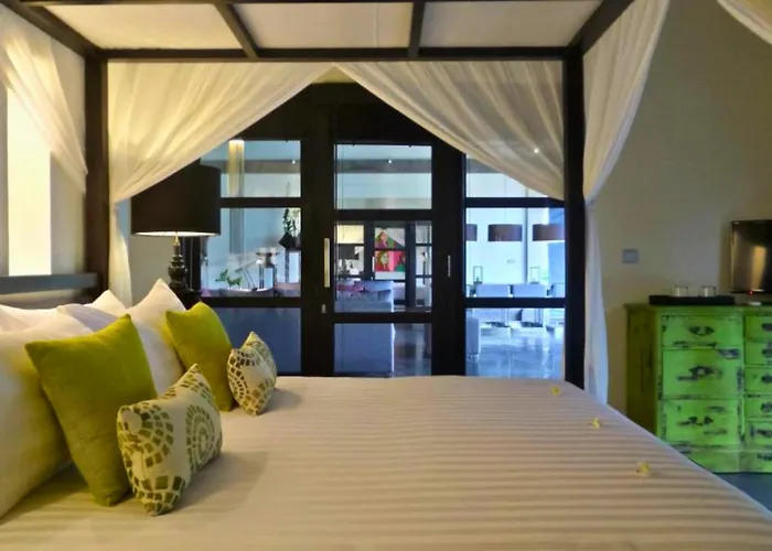 Forsythia 4 Bedroom Private Pool Villa With Garden View Ubud