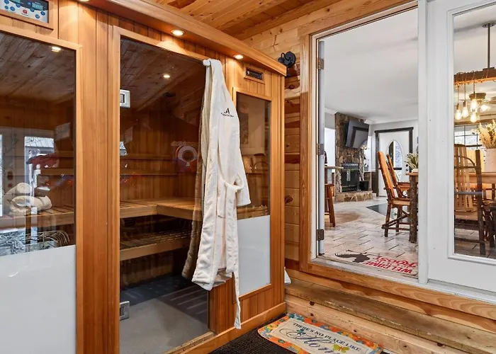 Dollys Retreat By Avantstay Dollywood Cabin • Arcade Games • Hot Tub • Sauna • Firepit Pigeon Forge