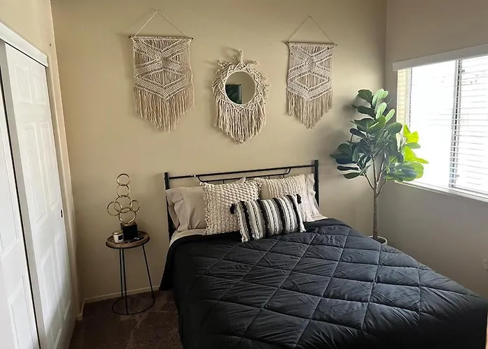 Major Oasis 3 Bd, 2 Bathpool Jacuzzi Fun Mural! Las Vegas