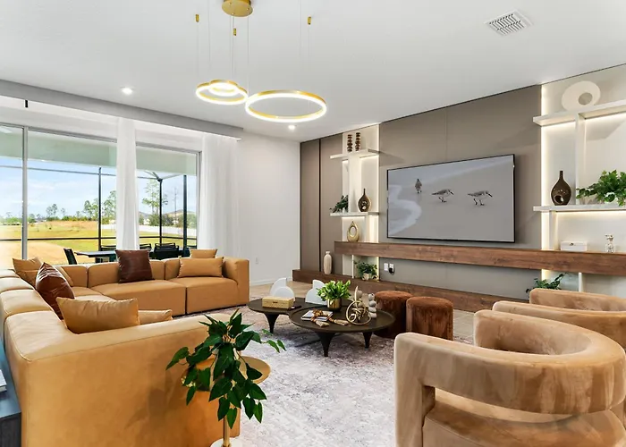 Orlando Oasis: Themed Rooms, Pool & Surf Simulator Kissimmee