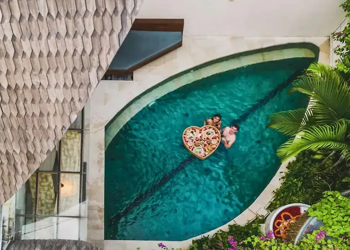 Charity Stunning Grand 1 Bedroom Pool Villa With Jacuzzi Seminyak