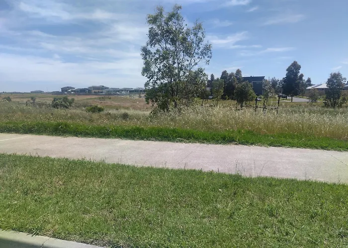 2 Serene Rooms With Beautiful Creek Views Tarneit