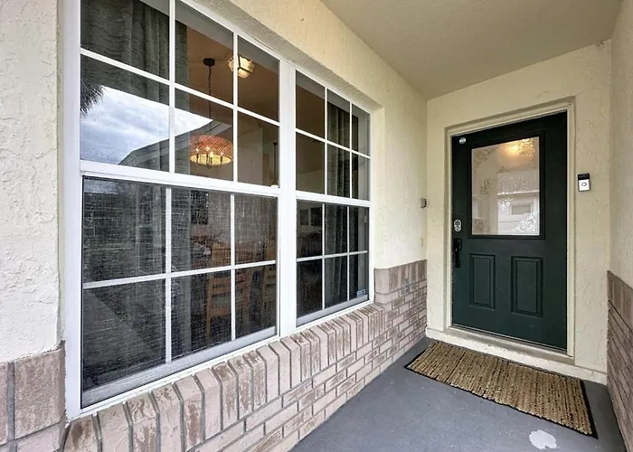 Incredible 4 Bed Pool Spa Home, Minutes To Disney Villa Orlando