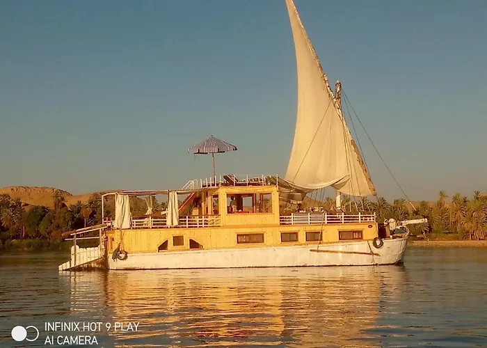 King Arthur Luxury Dahabyaa Luxor