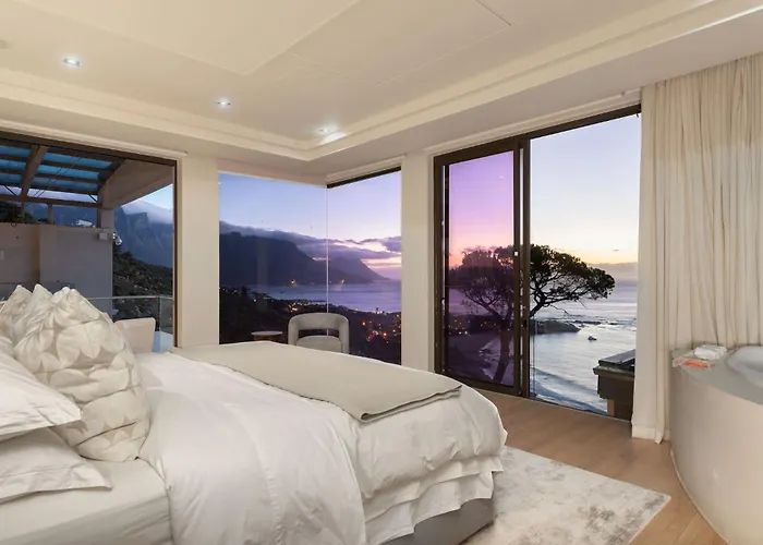 Breathtaking Villa, Sea & Mountain Vistas Kapstadt