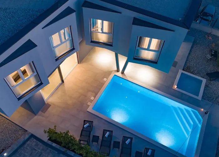 Luxury Villa Lanterna Heated Pool Jacuzzi Malinska