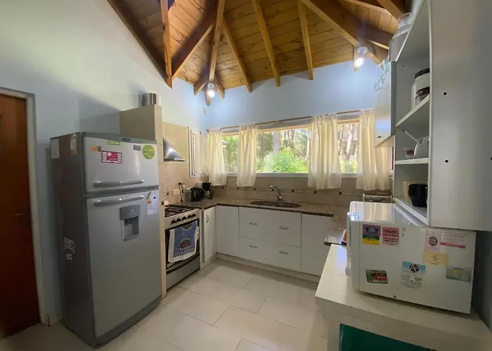 Hermosa Casa En Pinamar Norte, 3 Cuadras De La Playa
