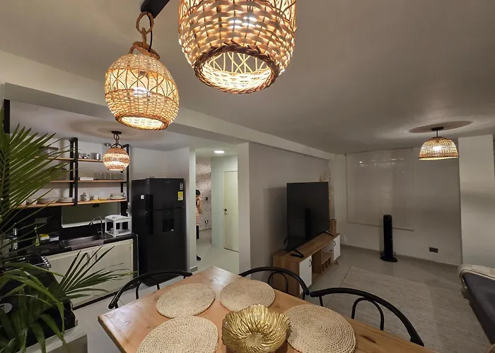Molcabana Casa Con Jacuzzi Privado Y Diseno De Interiores Profesional, Ubicada En El Norte De Armenia, Es La Casa Top De Molca Travel