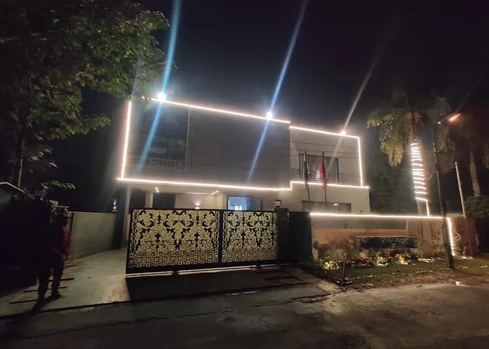 Private And Secure Stay - Price Is Hourly - Max 4 Hours Stay - Full Day Also Available Upon Request - Gulberg 2 - Kalma Chowk - Upper Mall Canal Lahore