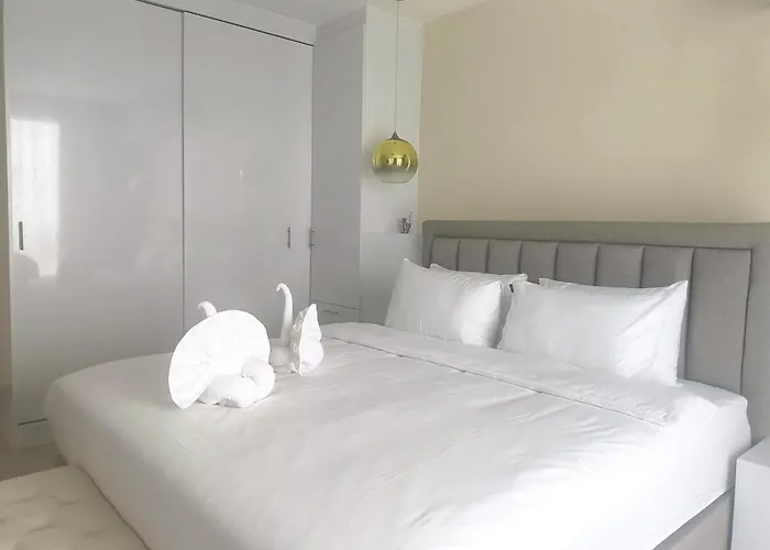 Luxury Villa With Sea View, Pool And Maid Patong