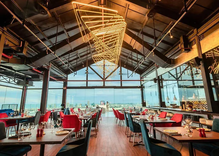 Aparthotel Suki House in Wyndham Danang Golden Bay