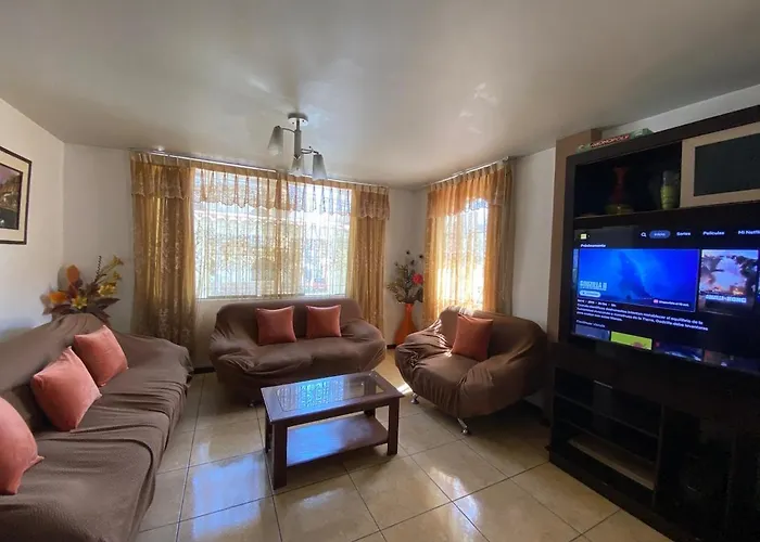 Casa Acogedora De Estilo Clasico Arequipa