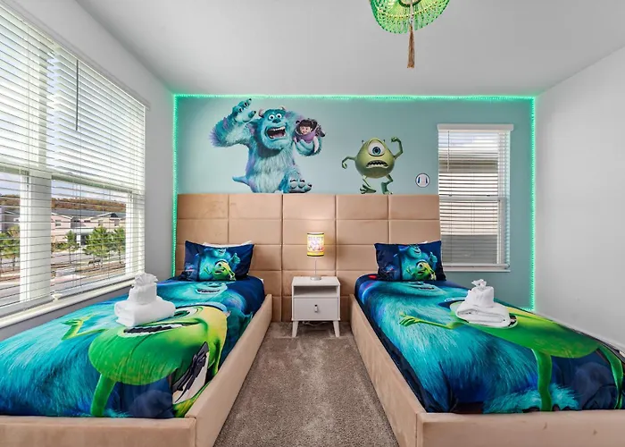 5Br/5Ba Home & Storey Lake Water Park Amenities Kissimmee