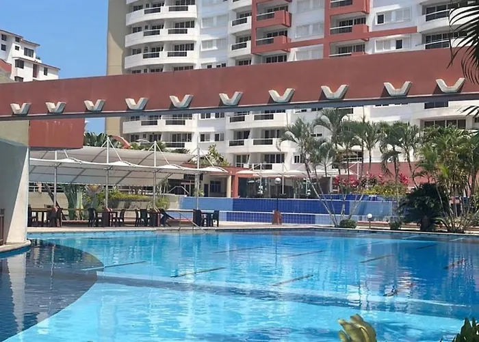 Resort Playa Almendro Tonsupa