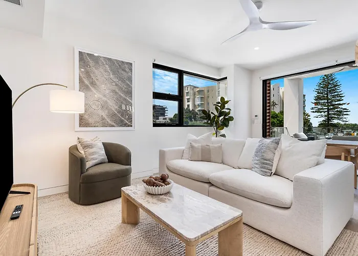 Luxury Palm Beach Townhouses Gold Coast