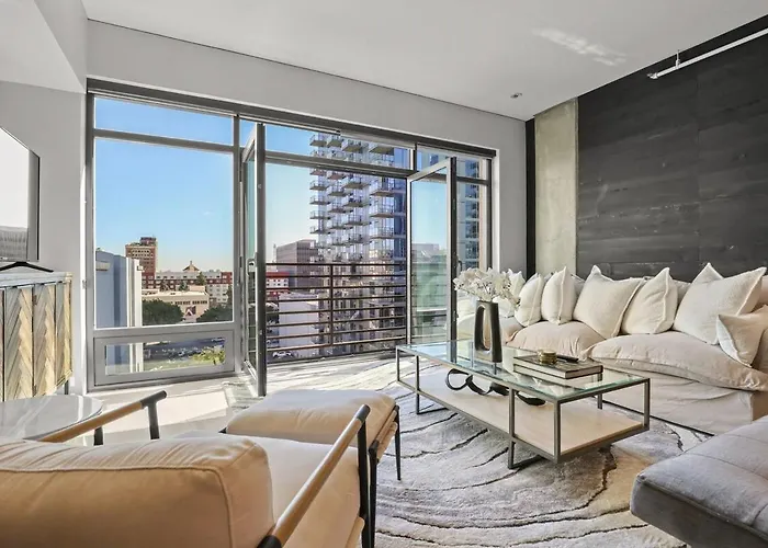 Ferienwohnung Luxe Dtla Escape - Walk To Games, Events, & Dining Los Angeles