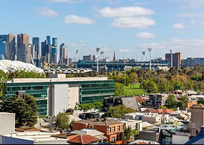 Stylish 2 Bedroom Cremorne Apartment With City Views Melbourne City