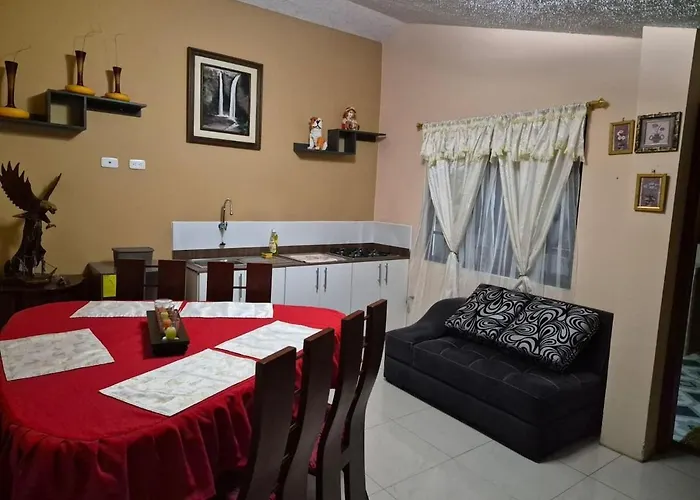 Ferienwohnung Casa Vacacional Banos De Agua Santa