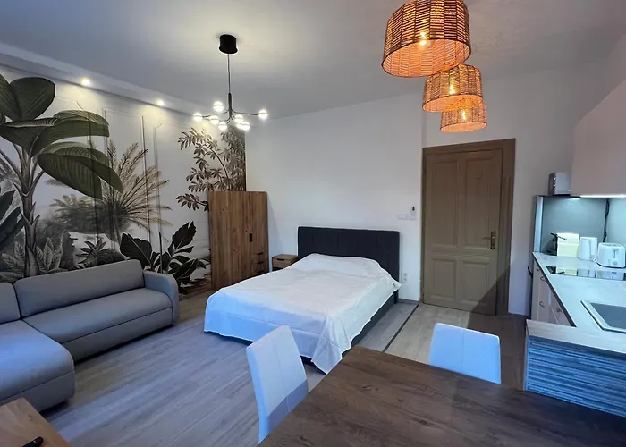 Quiet Luxury Oasis Near Szimpla - Balcony & Spa Budapest