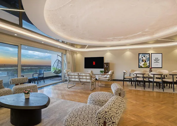 Cairo Homes Elegant 3Br Nile View Maadi