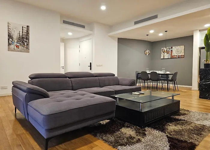 Cozy Spacious Loft St Mary Bukit Bintang Pavilion Kuala Lumpur