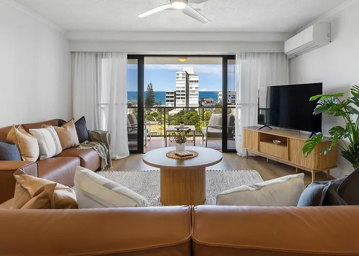 Ocean-View Apartment At Mirage Resort Alexandra Headland