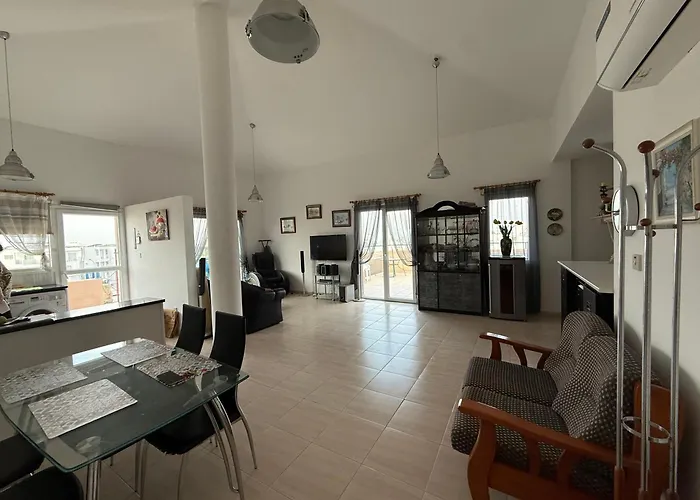 Central 3 Bedroom Apartment Pafia 2 Paphos