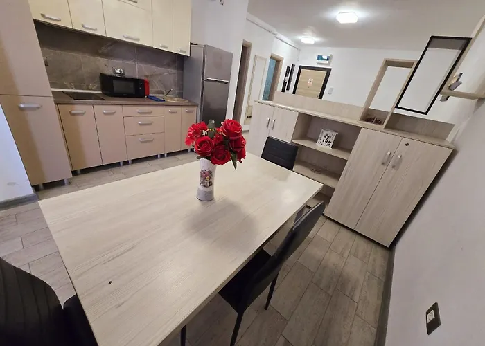 Fabulous Family Suite - Piscina Sauna Jacuzzi Mamaia Nord Năvodari