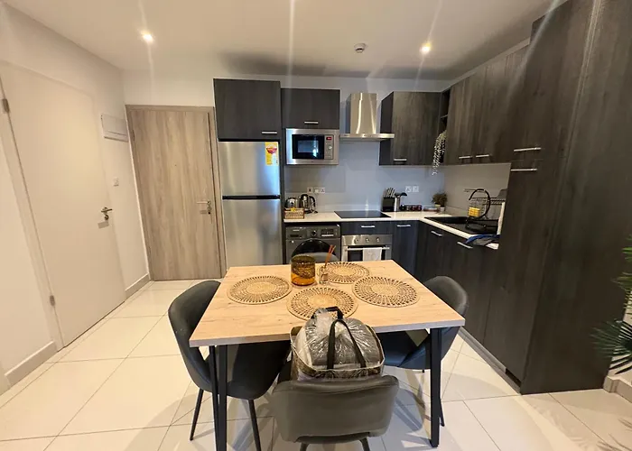 Srd Properties At Embassy Gardens Akkra