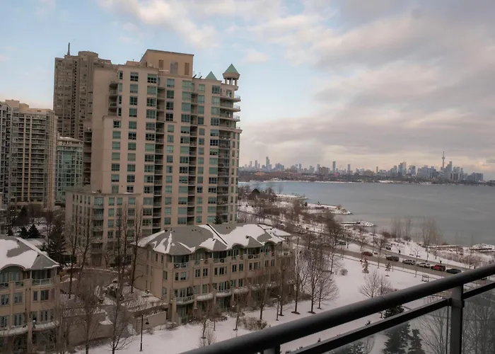 Nova Luxury Suites Toronto
