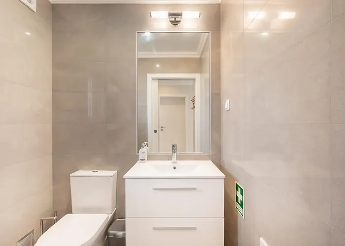 Boavista Golf & Spa - Villa Paul At Bayview Village Lagos