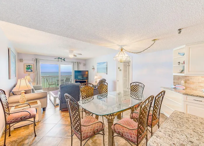 Direct Beachfront Top Floor Sleeps 10 Heated Pool 605 St. Pete Beach