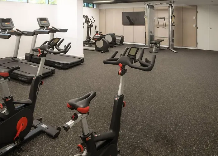 Modern Studio W Pool, Gym, Views - South Brisbane 31506-2