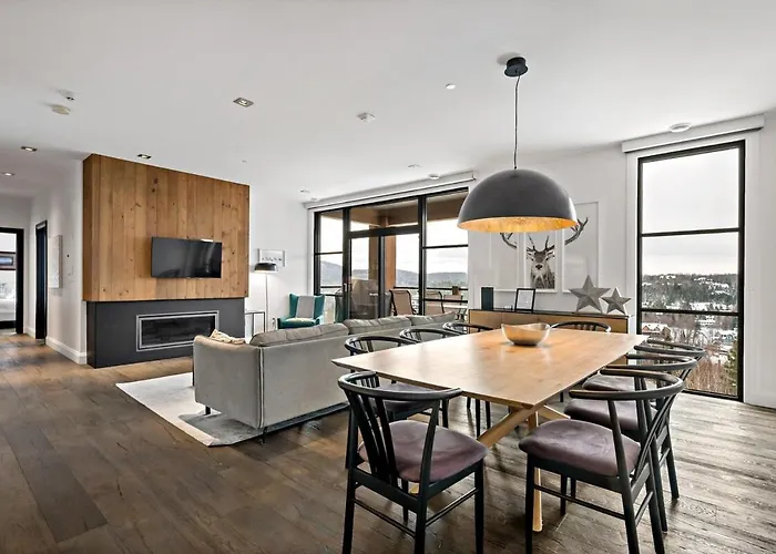 Horizon Tremblant Luxury Ski In Ski Out Chalet Mont-Tremblant