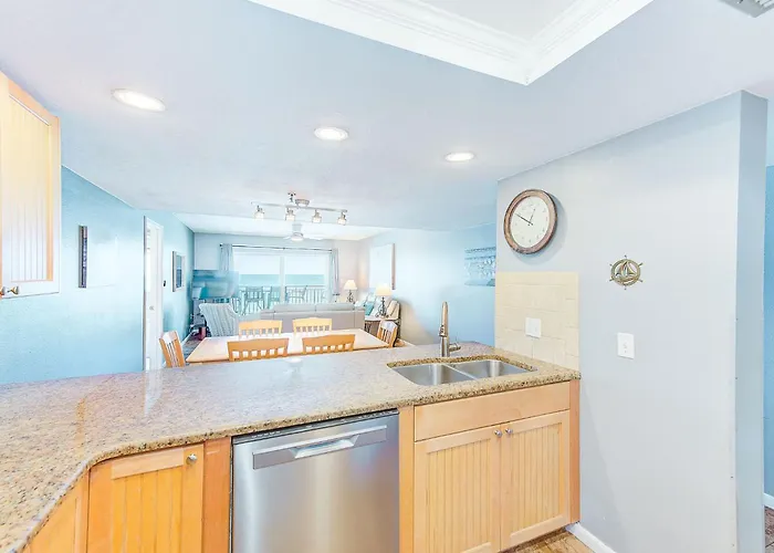 Heated Poolhot Tub Direct Beachfront 33 - 304 St. Pete Beach