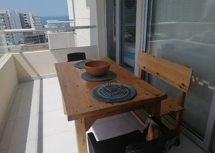 Spectacular Luxury Apartment, Ocean View Gaira