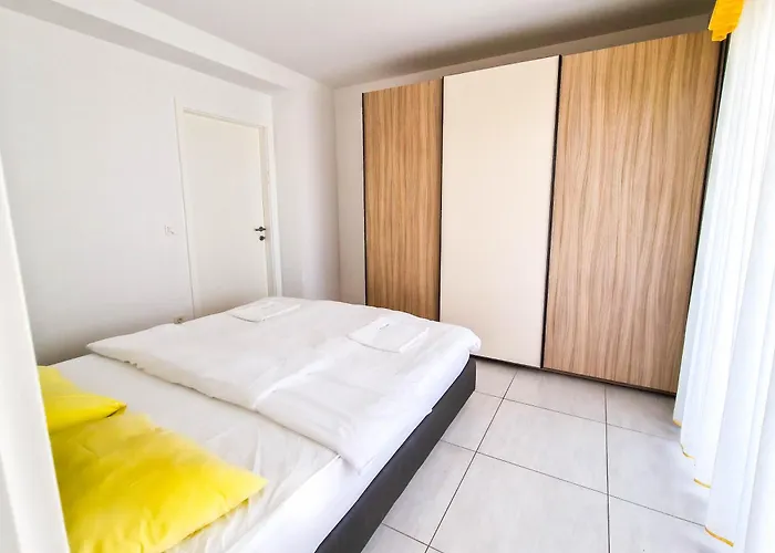 Apartmani Novak Doo-Vila Novak Novalja