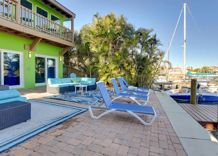 Waterside Retreat! Boutique Condo In Madeira Beach St. Pete Beach