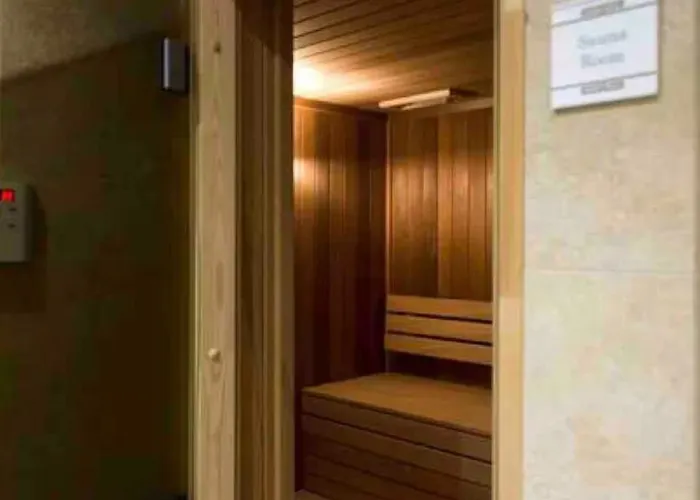 Luxury 1-Bedroom Apartment At Versace Tower Downtown Beirut