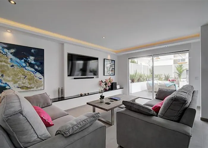 Casa Luna By Finest Rentals Marbella
