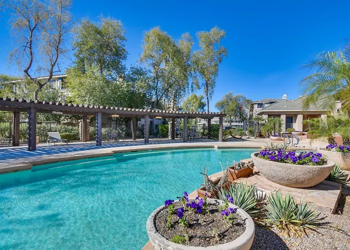 Villa Walk To Papago Park! Snowbird Haven W/ Pool Access Phoenix