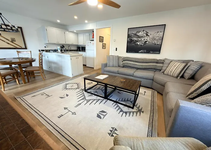 Fireside Condo At The Village - Remodeled Mammoth Lakes
