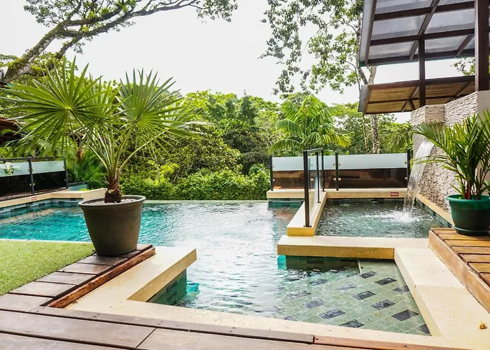 Palo Alto Glamping Hotel Quesada 