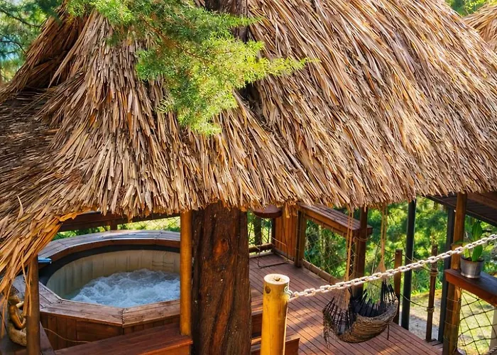 Omghat Glamping El Penol 